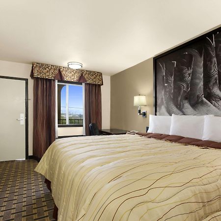 Super 8 By Wyndham Fort Worth Tx Habitación foto