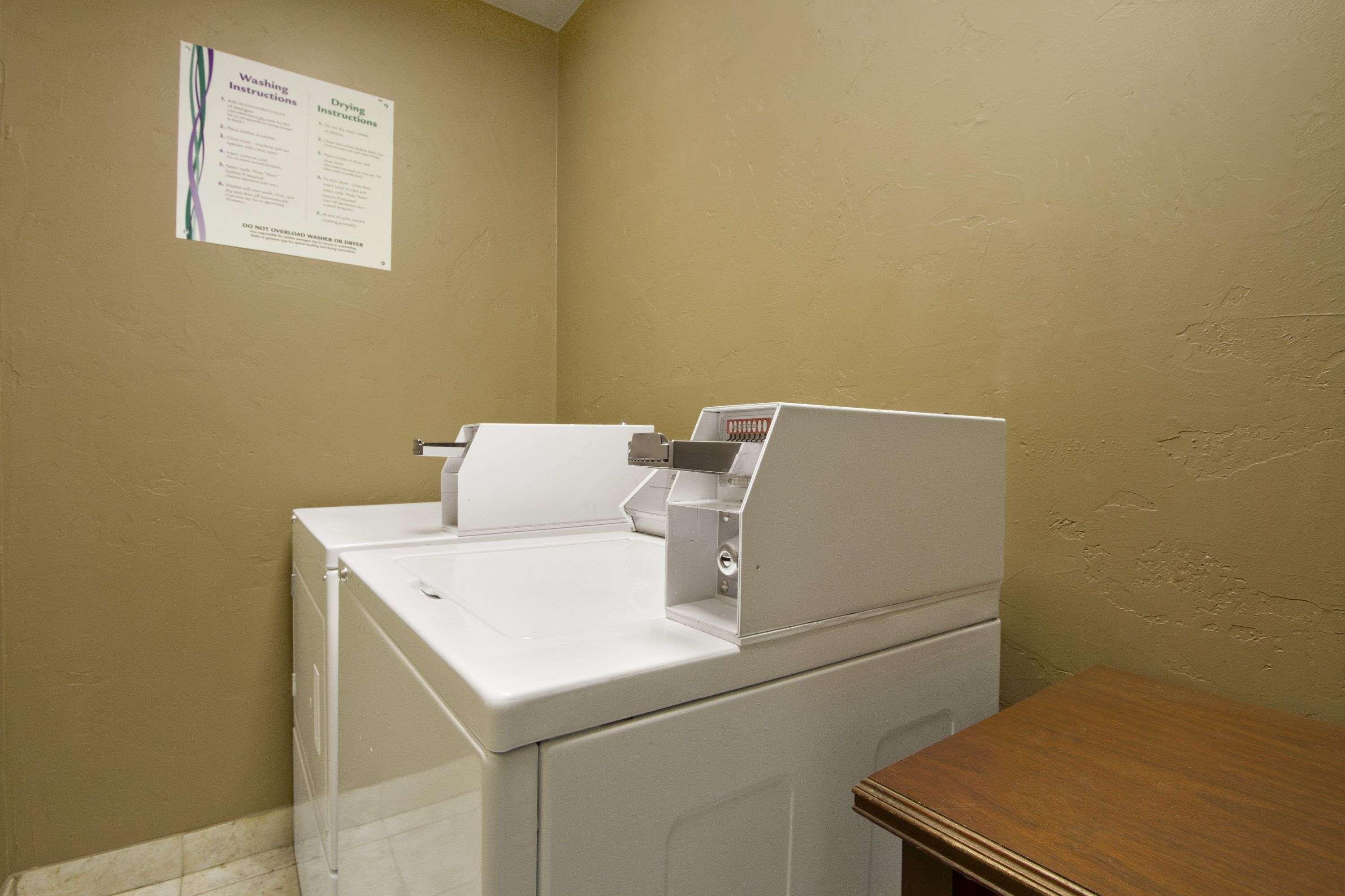 Super 8 By Wyndham Fort Worth Tx Facilidades foto