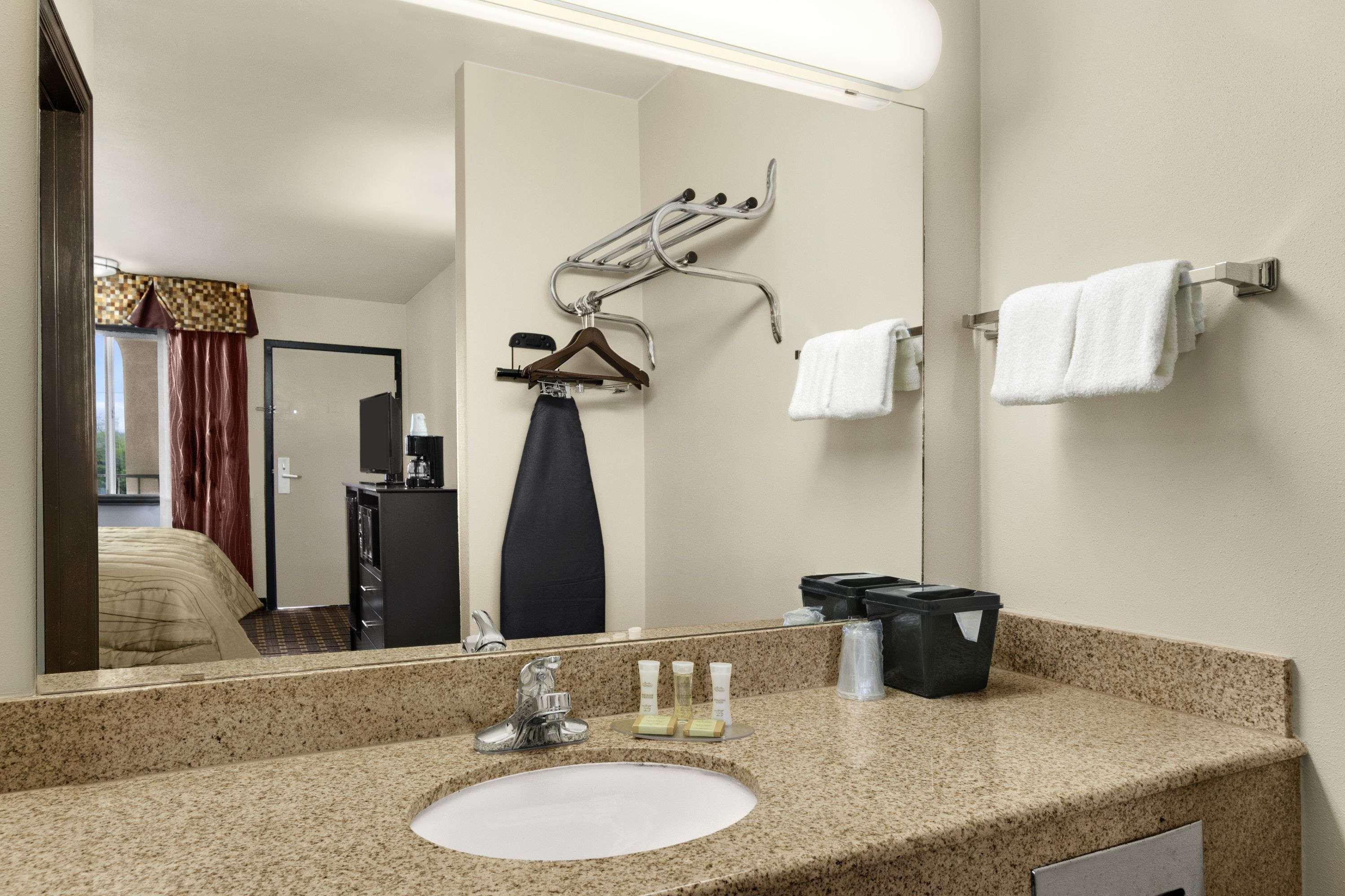 Super 8 By Wyndham Fort Worth Tx Habitación foto